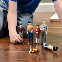Asian Pretend Play Vinyl Family Figurines | 8 Piece Set