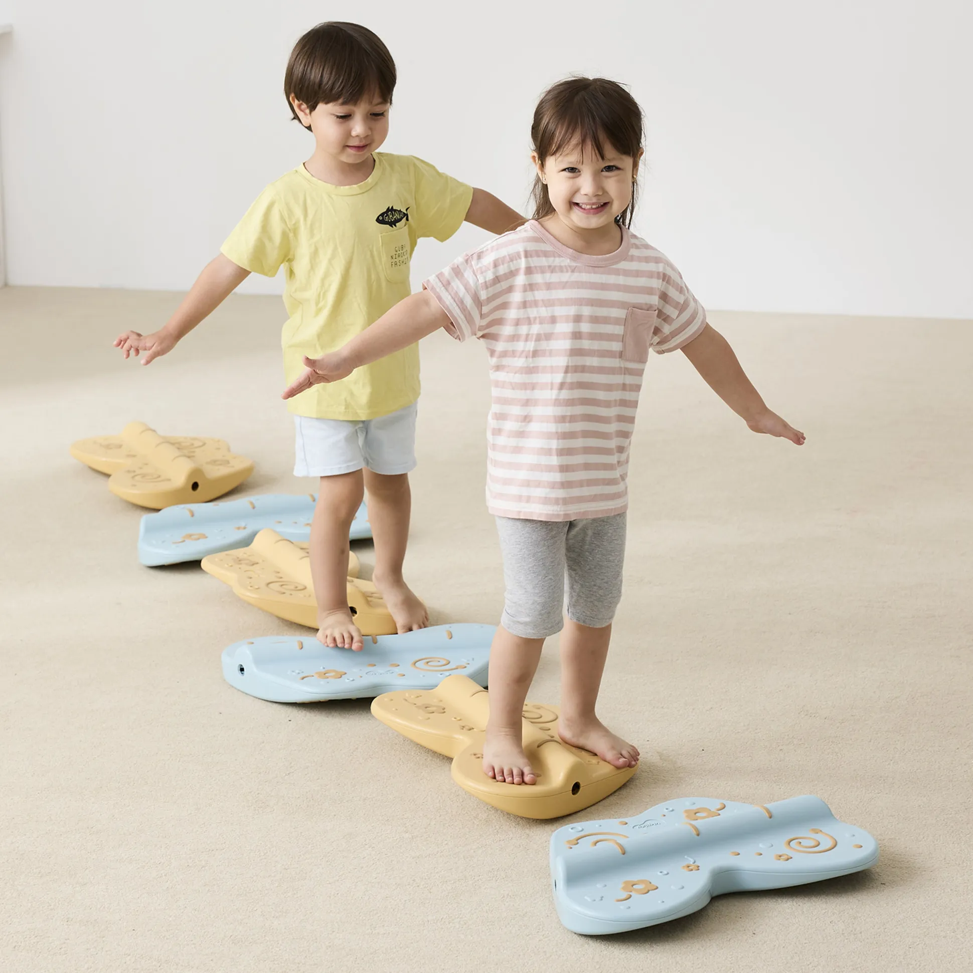 Butterfly Path Sensory Balance Stepping Stones | Dual Motion Wobble Path with Connectable Pieces