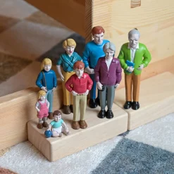 Caucasian Pretend Play Vinyl Family Figurines | 8 Piece Set