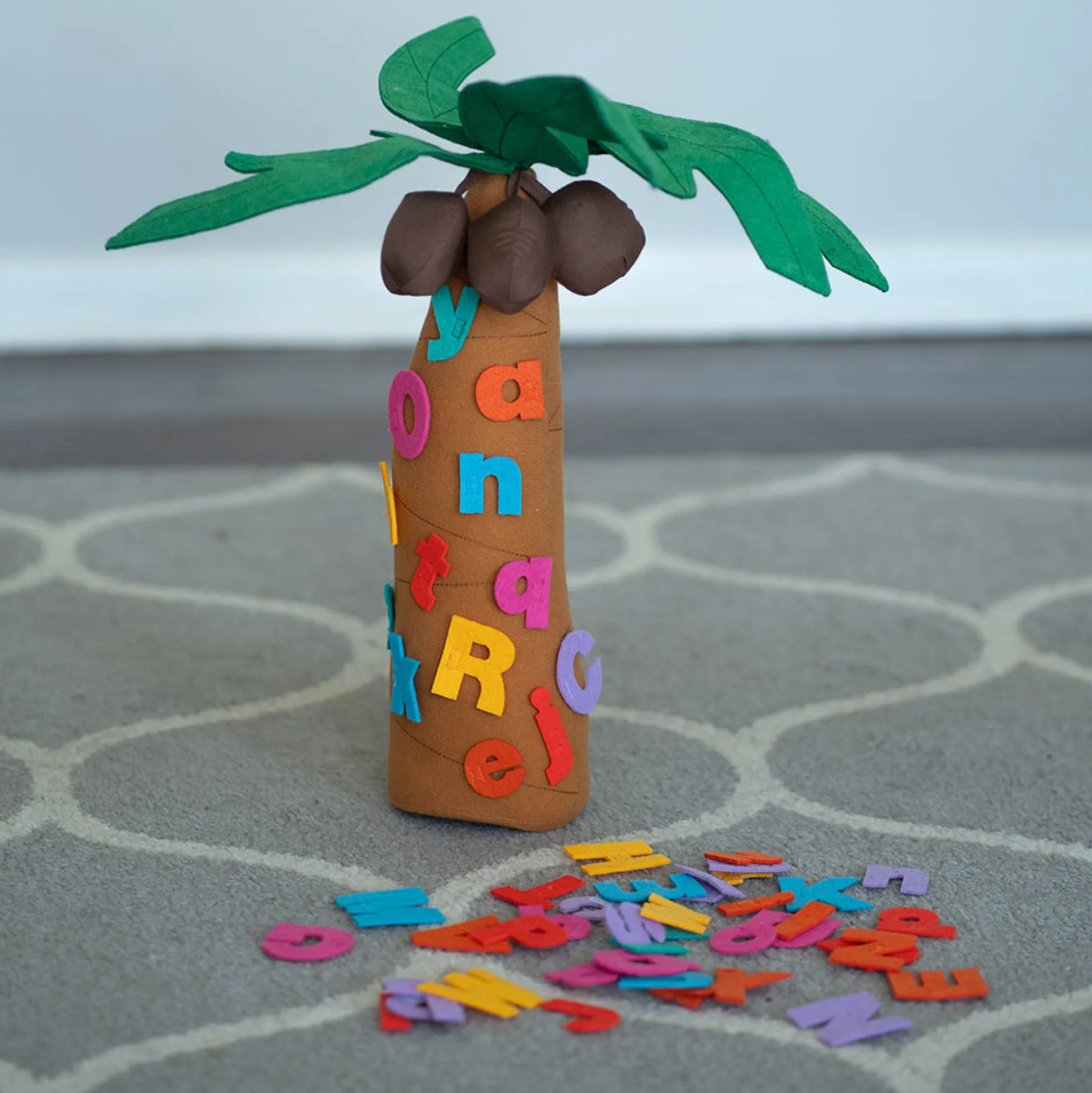 Chicka Chicka Boom Boom Storytelling Props with Book*