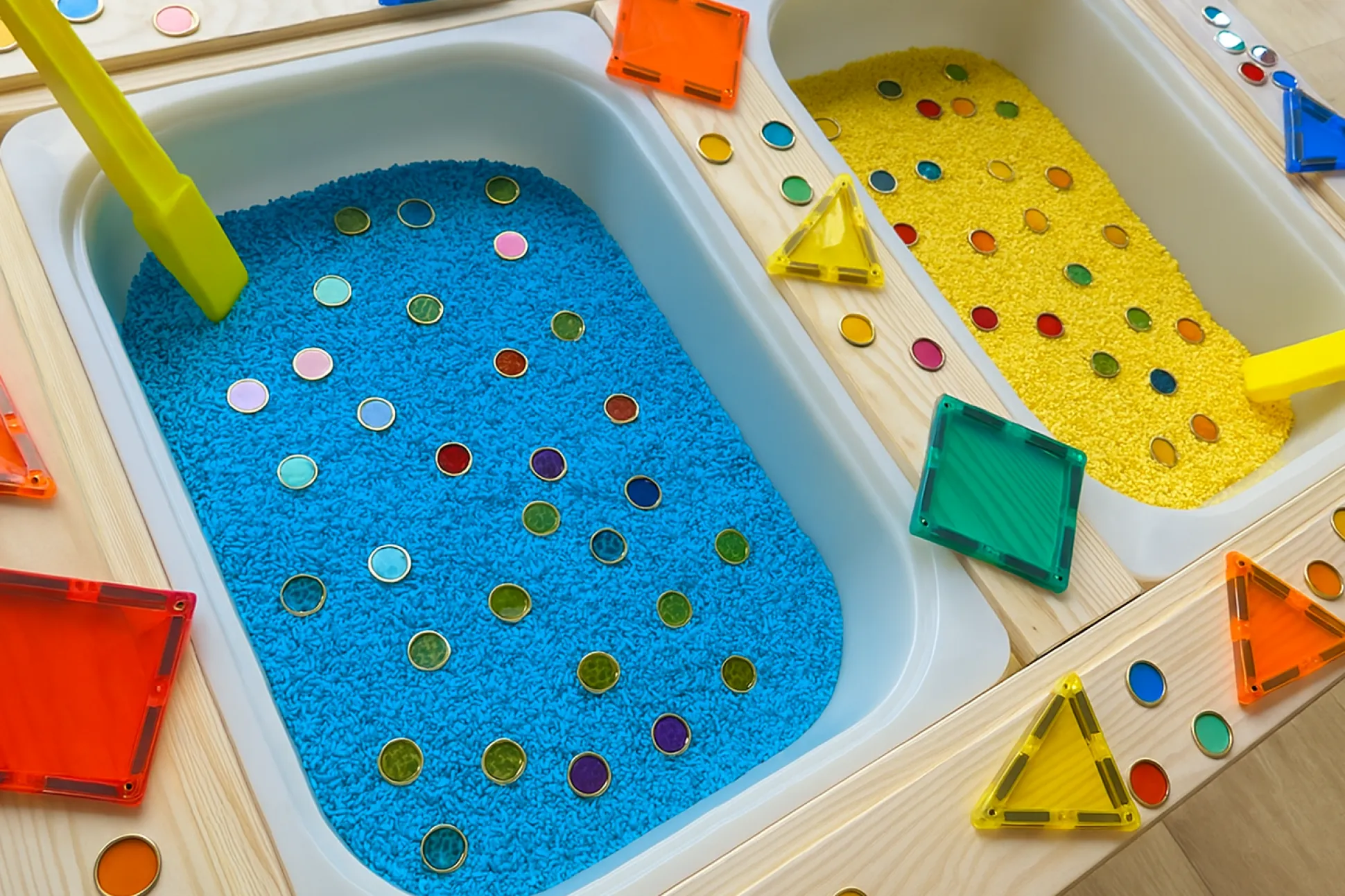 Clear Color Magna Tiles™