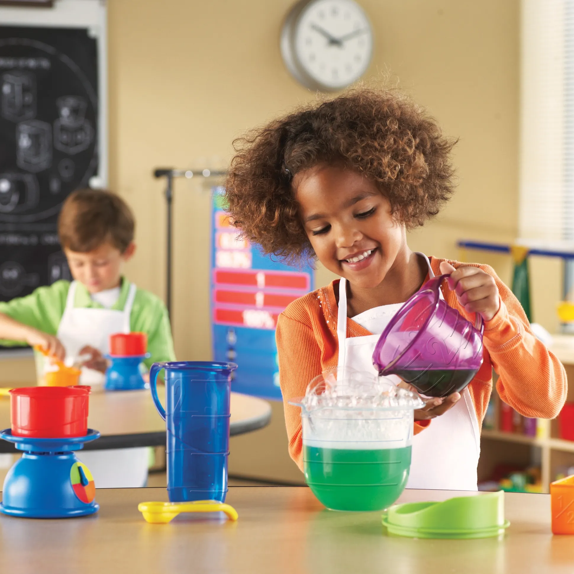 Early Science Exploration Set | Hands-On STEM Learning Tools with Beakers, Droppers & Measuring Cups