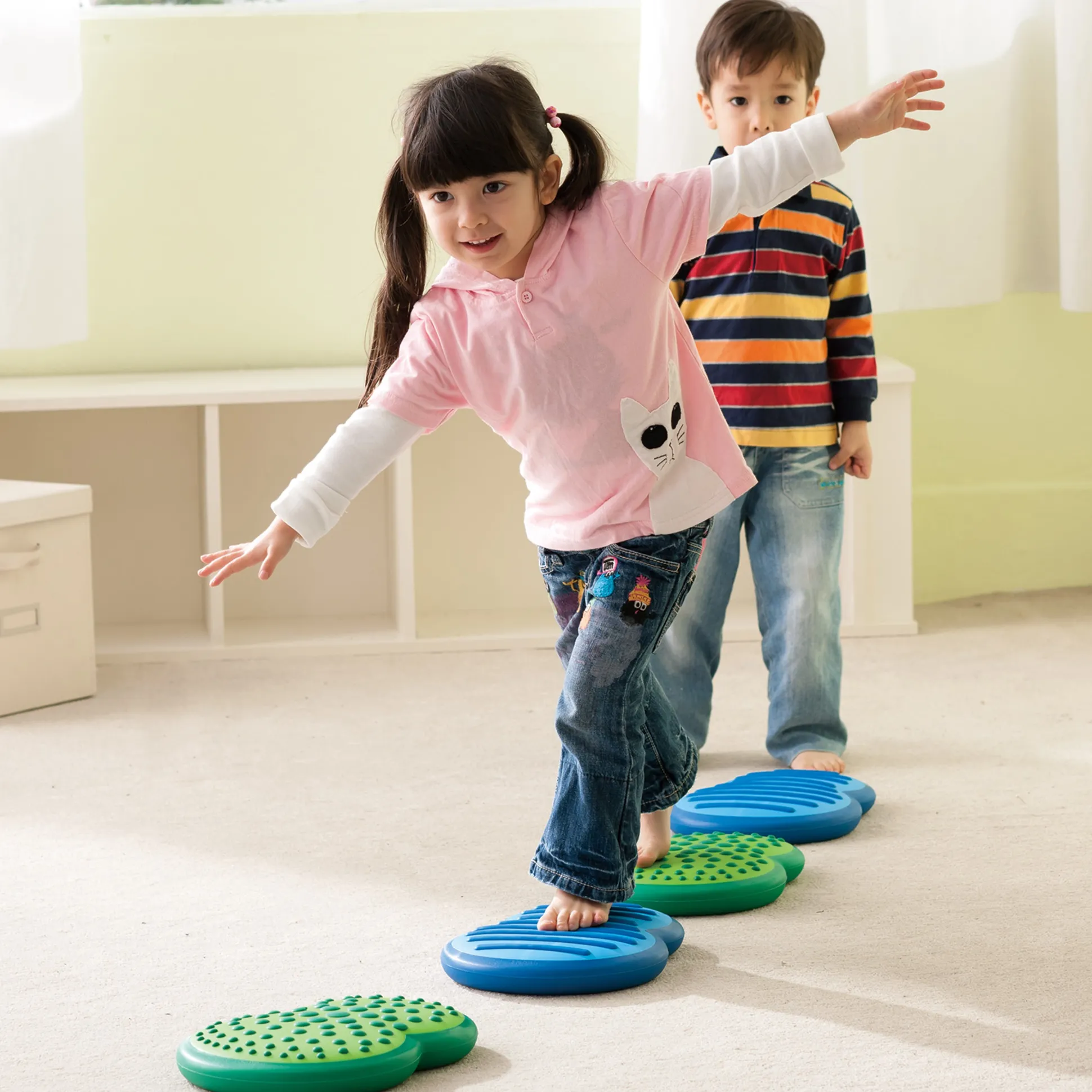 Inflatable Balance Stepping Clouds | Portable Balance Path Set with Textured Sensory Surfaces