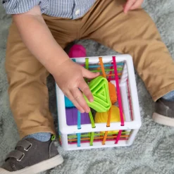 Inny Binny | Sensory Shape-Sorting Cube by Fat Brain Toys