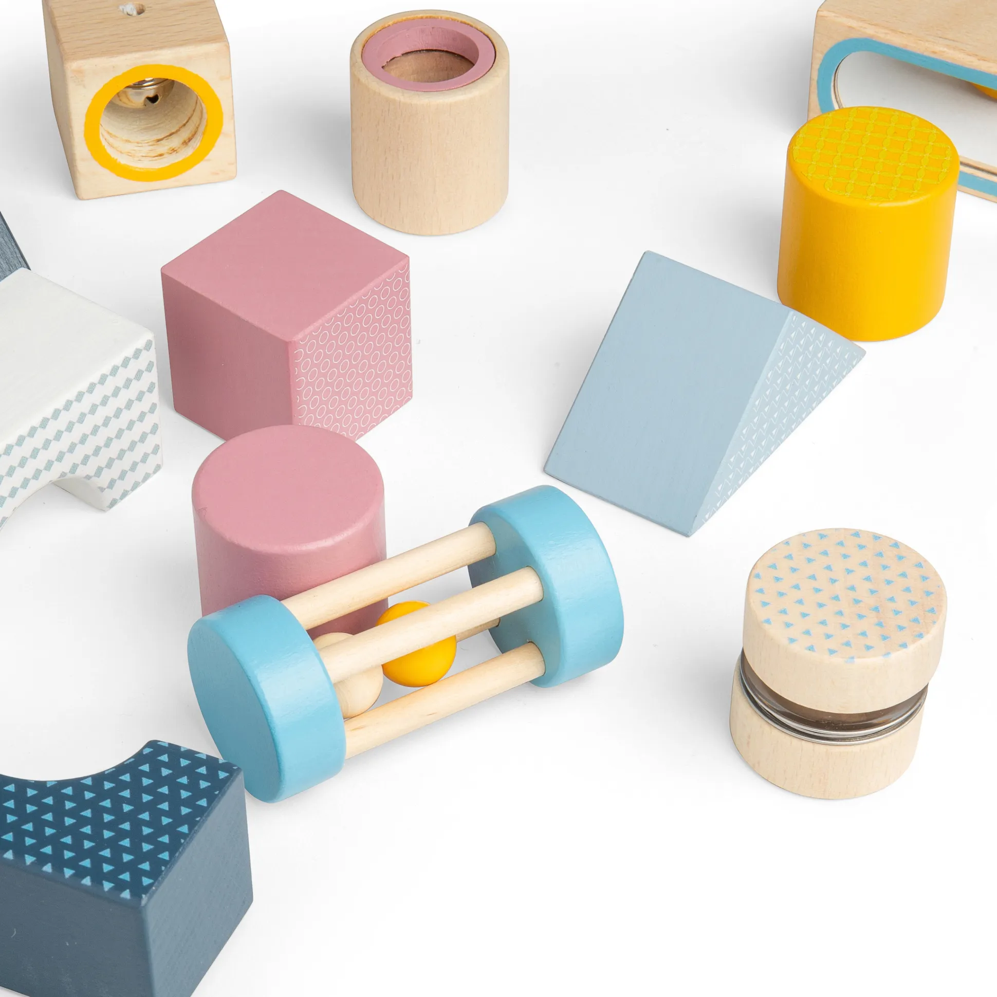 Sensory Explorer Wooden Blocks Set | 14 Piece Building Blocks with Mirror, Kaleidoscope Lens & Rattle in Storage Tray