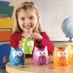 Vowel Owls™ Sorting Set