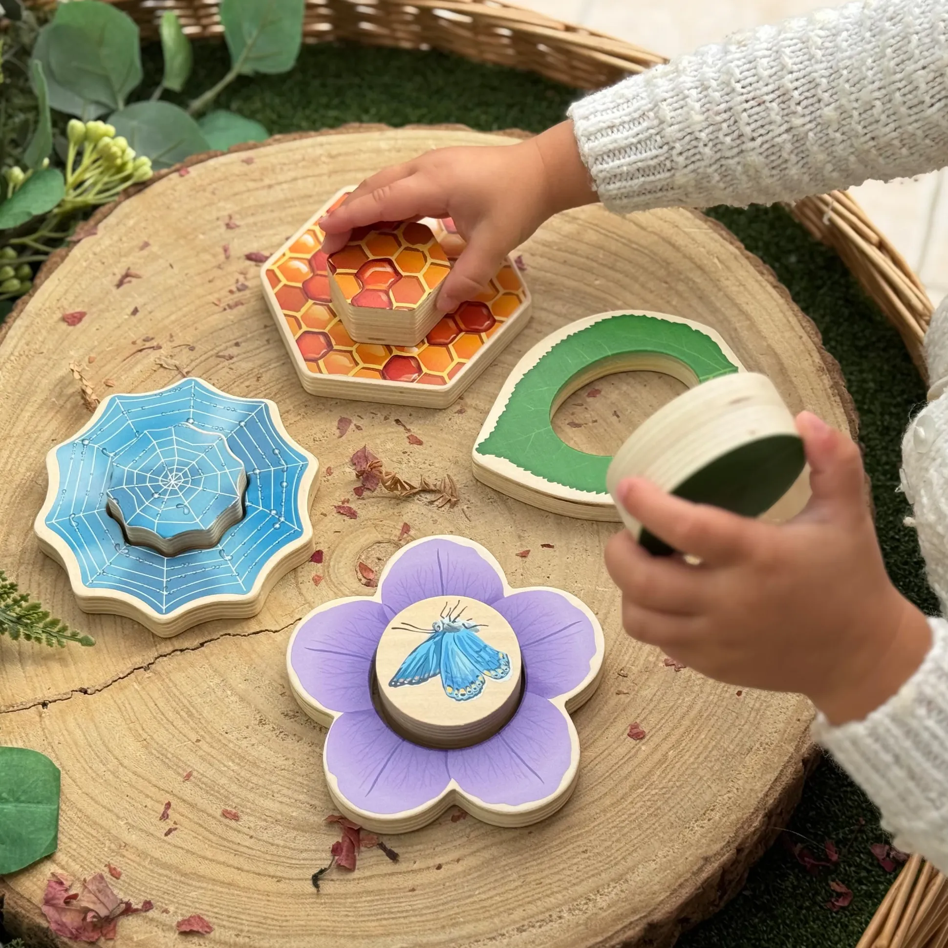 Who’s Hiding Garden Bugs Wooden Puzzle Set | Double-Sided Toddler Puzzle with Hidden Insects & Habitat Scenes