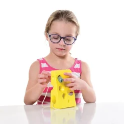 Wooden Lacing Game – Cheese & Mouse