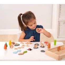 Woodland Trail Discovery Set | 37-Piece Beechwood Nature Playset
