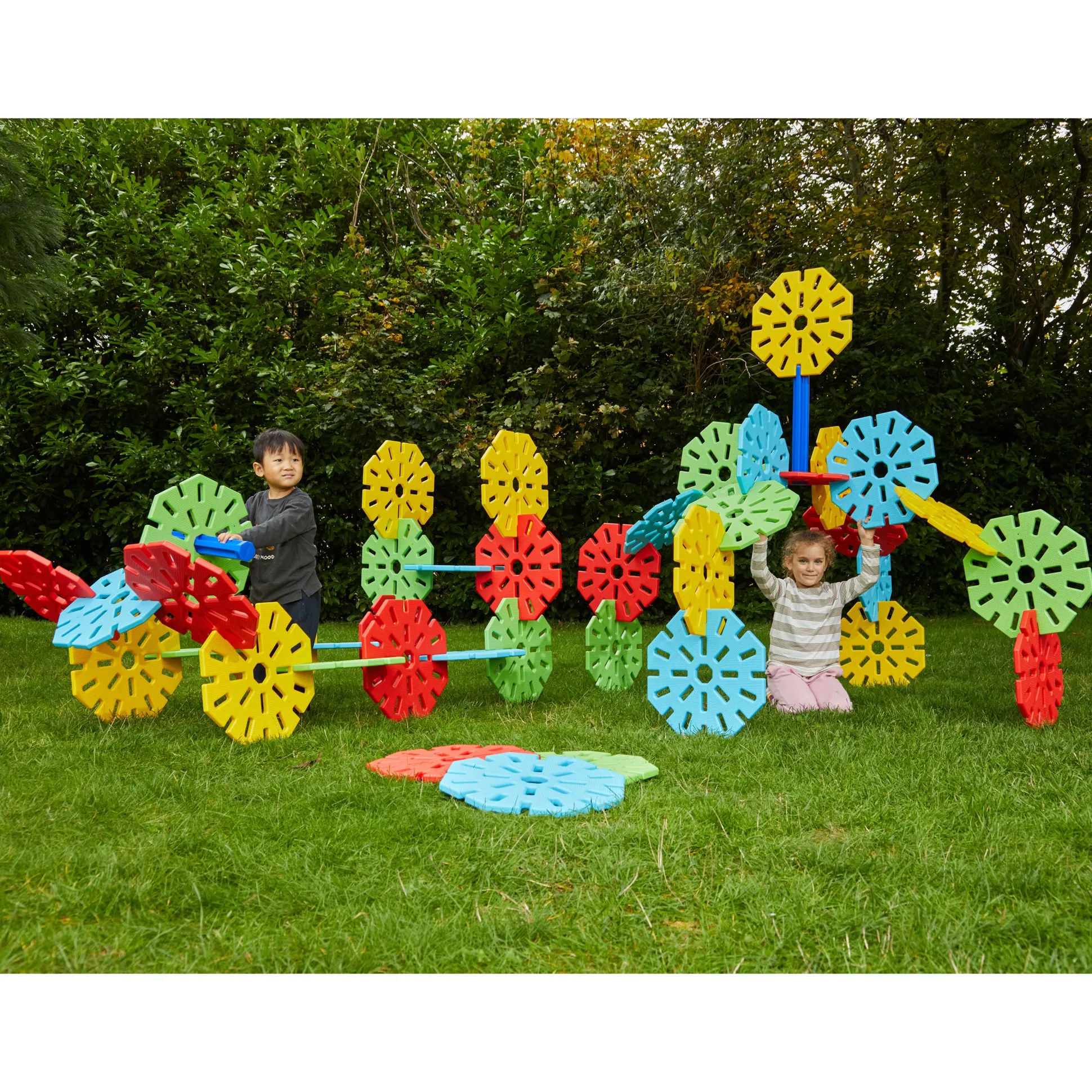 XL Octoplay Large Construction Set | Oversized STEM Building Toy with 40 Interlocking Pieces & Poles