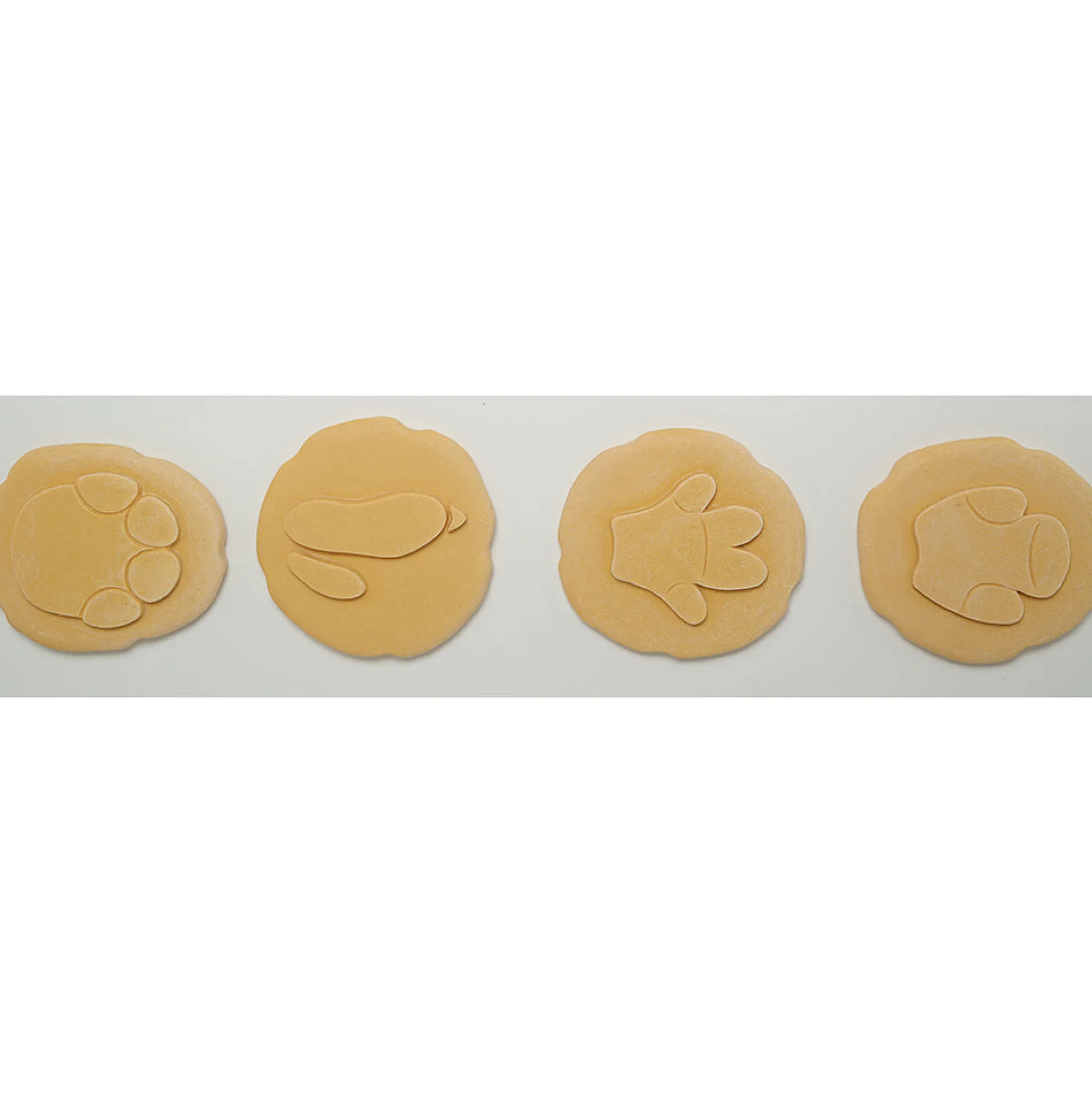 Yellow Door® Let's Investigate Safari Footprints Double-Sided Animal Stones