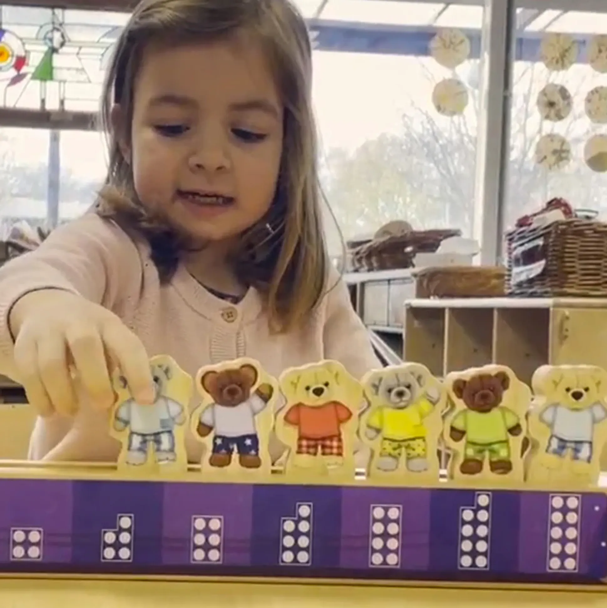 Yellow Door® Ten in a Bed: Wooden Stacking Toy for Learning Numbers 1-10